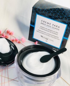 Crema para el área de los ojos